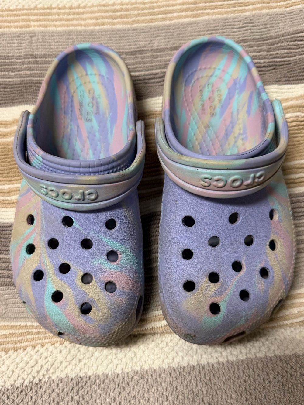CROCS Kids Pastel Lavender Tie-Dye Clog Sandals